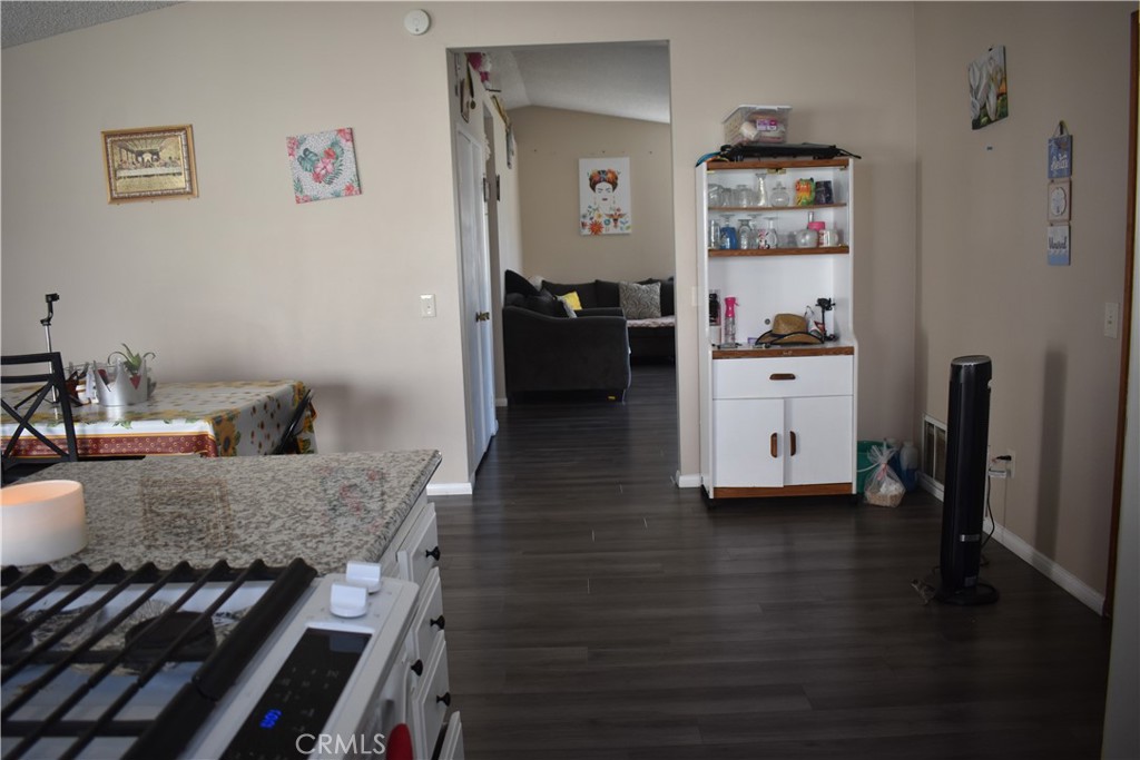 226 White Oak Property Photo 12