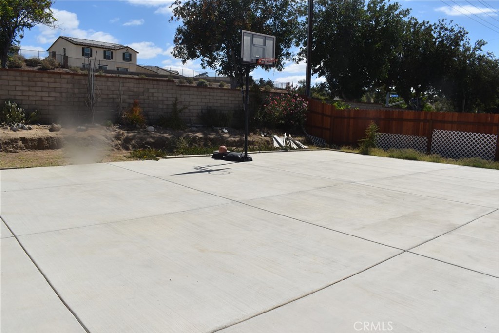 226 White Oak Property Photo 14