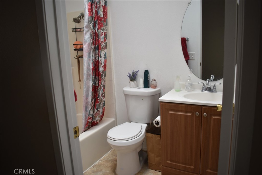 226 White Oak Property Photo 18