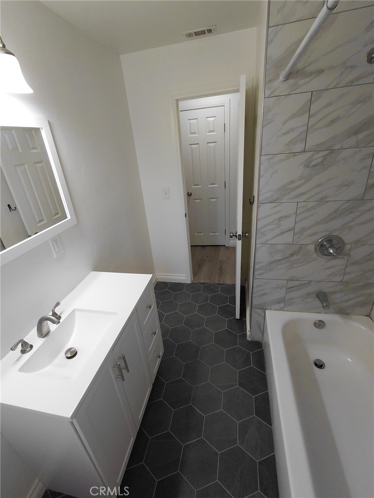 1211 E Avenue R3 Property Photo 7