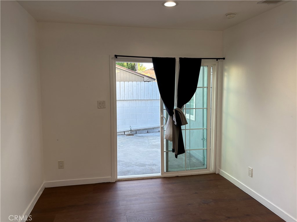 7501 1/2 Corbin Property Photo 6