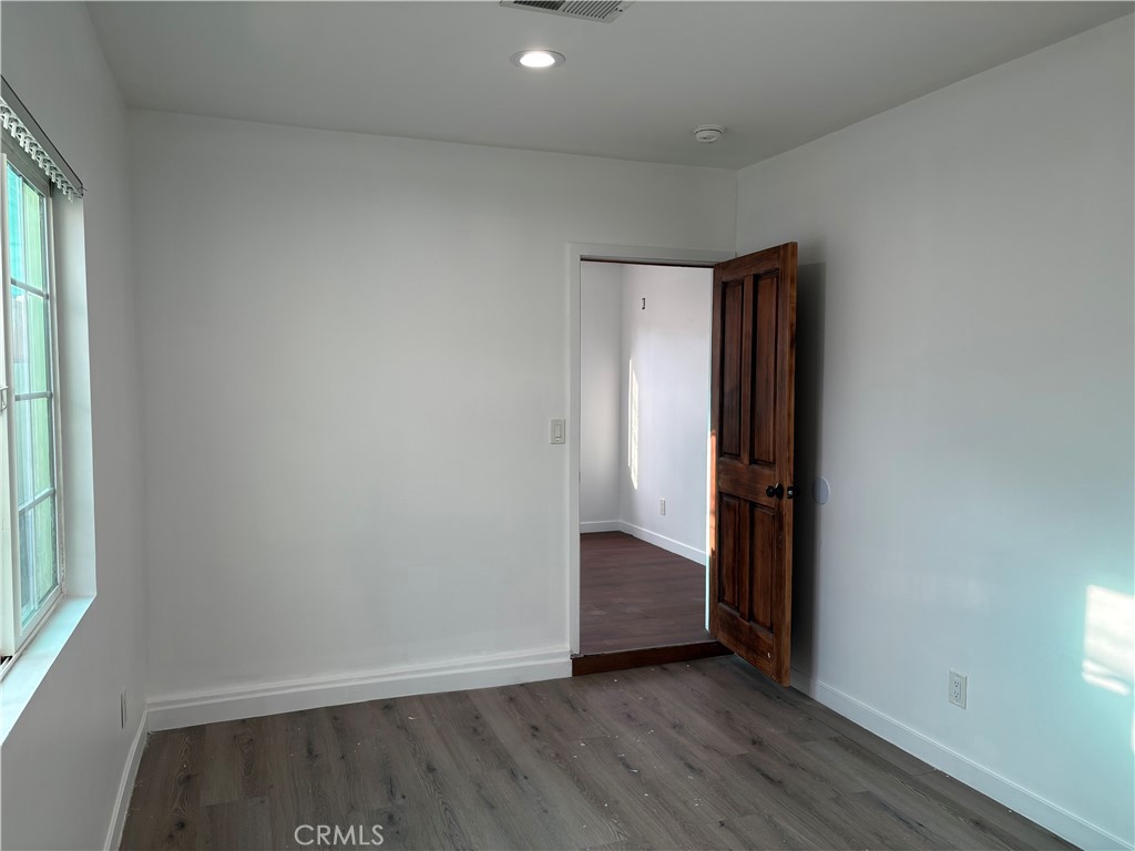 7501 1/2 Corbin Property Photo 11