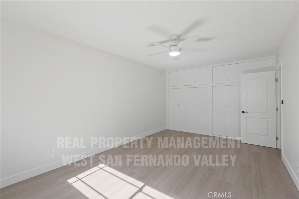 12920 Aetna St. Property Photo 26