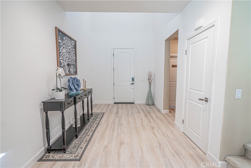 18642 Cedar Crest Property Photo 3
