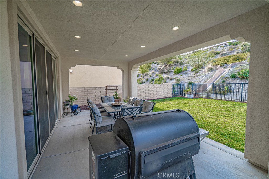 18642 Cedar Crest Property Photo 45