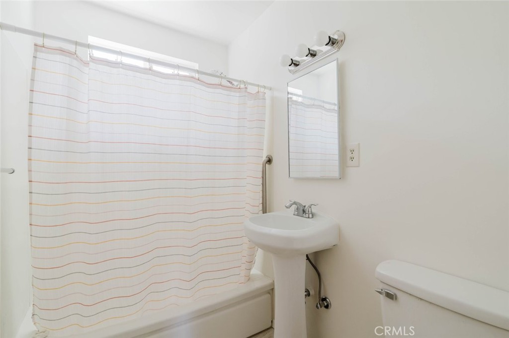 10826 Blucher Avenue Property Photo 22