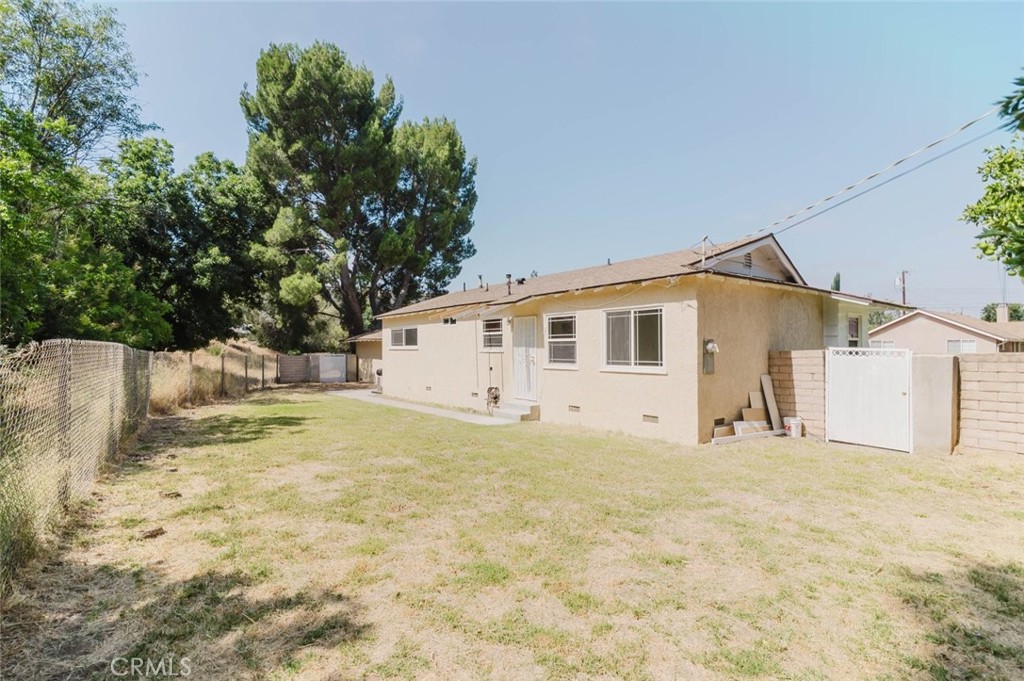 10826 Blucher Avenue Property Photo 26