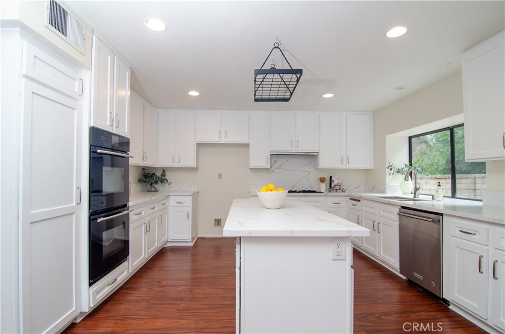 24371 Crestview Drive Property Photo 13
