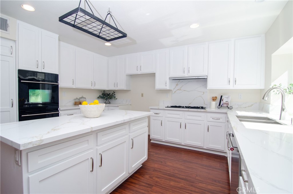 24371 Crestview Drive Property Photo 14