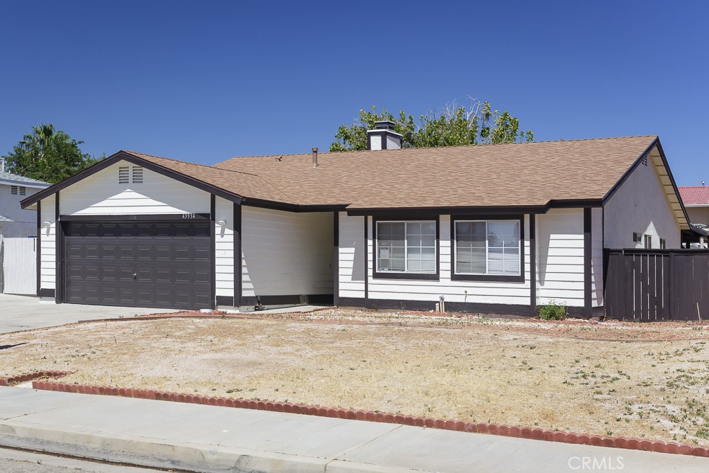 43934 Palm Vista Avenue Property Photo 2