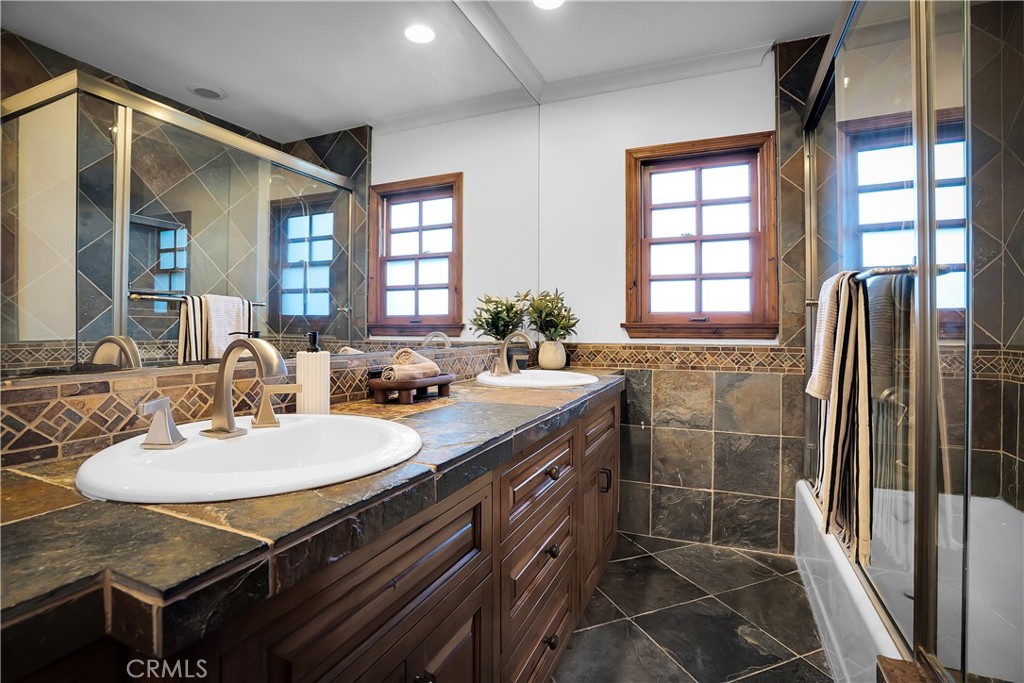5235 San Feliciano Property Photo 31