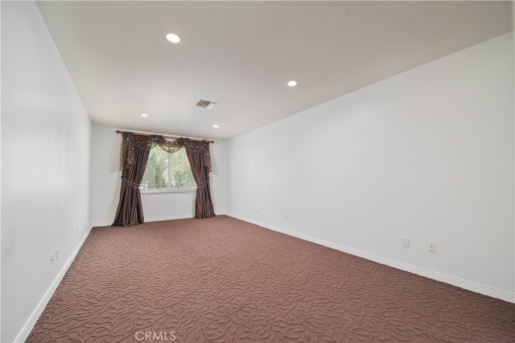 5607 Manley Court Property Photo 33