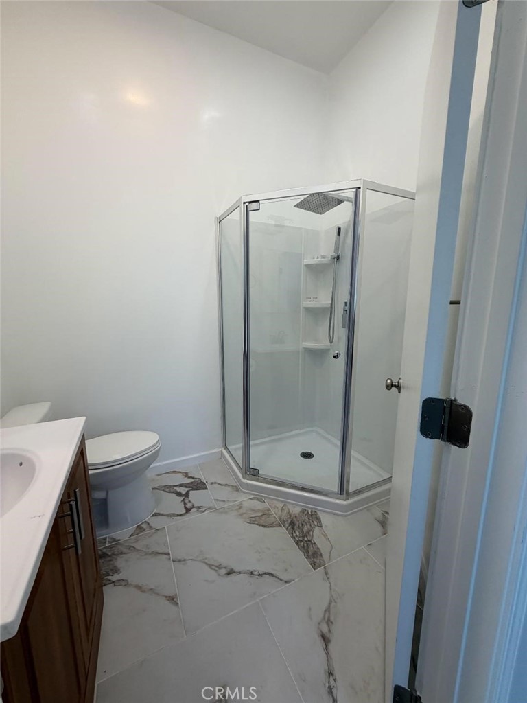 10600 Hillview Property Photo 7
