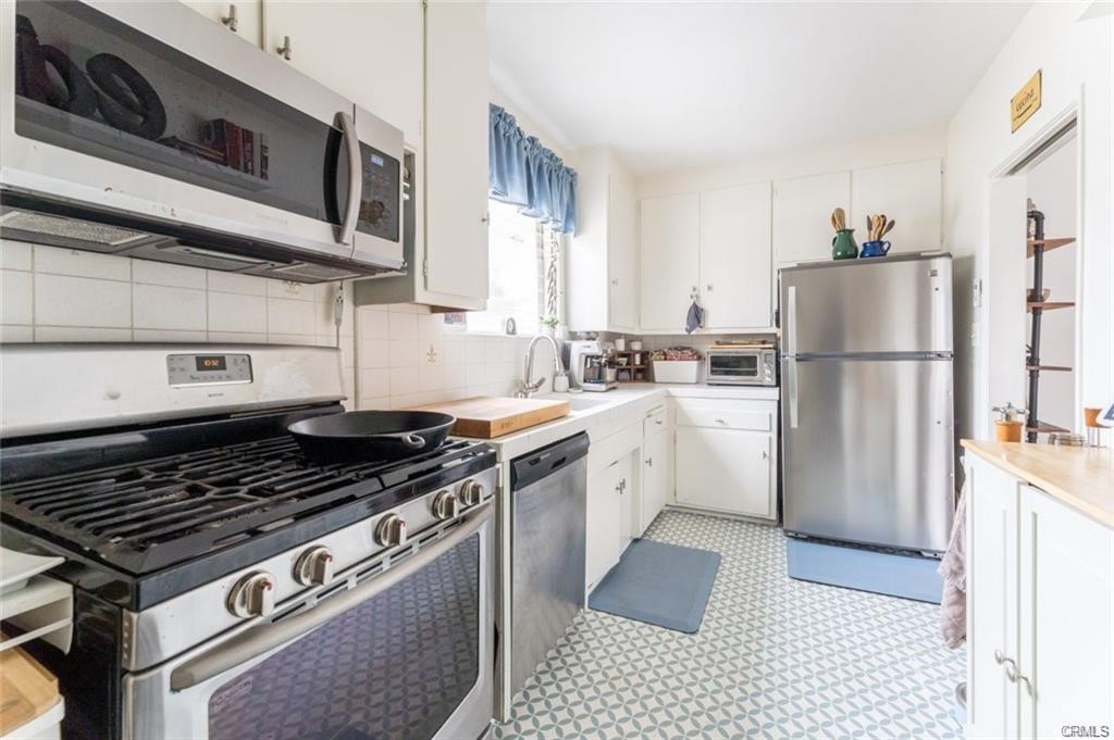 943 19th Property Photo 20