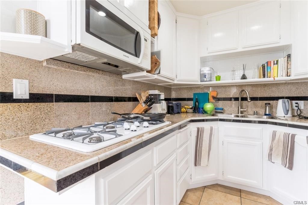 943 19th Property Photo 39