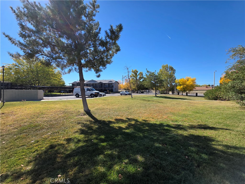 44036 25th W Property Photo 17