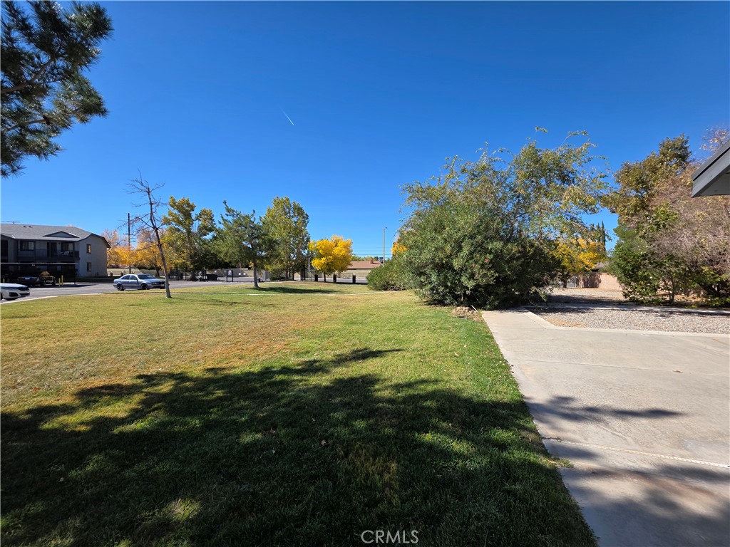 44036 25th W Property Photo 19