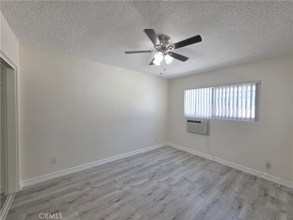 15436 Vanowen 9 Property Photo 11