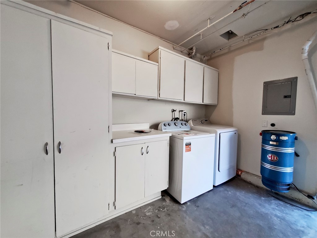 5345 White Oak Avenue G Property Photo 23