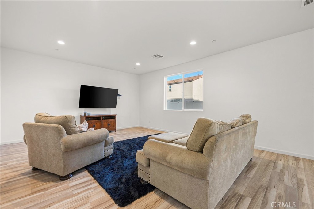 5148 W Avenue J5 Property Photo 15