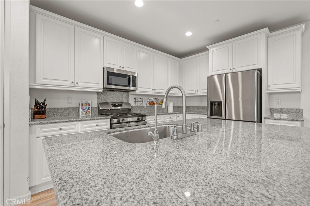 5148 W Avenue J5 Property Photo 19