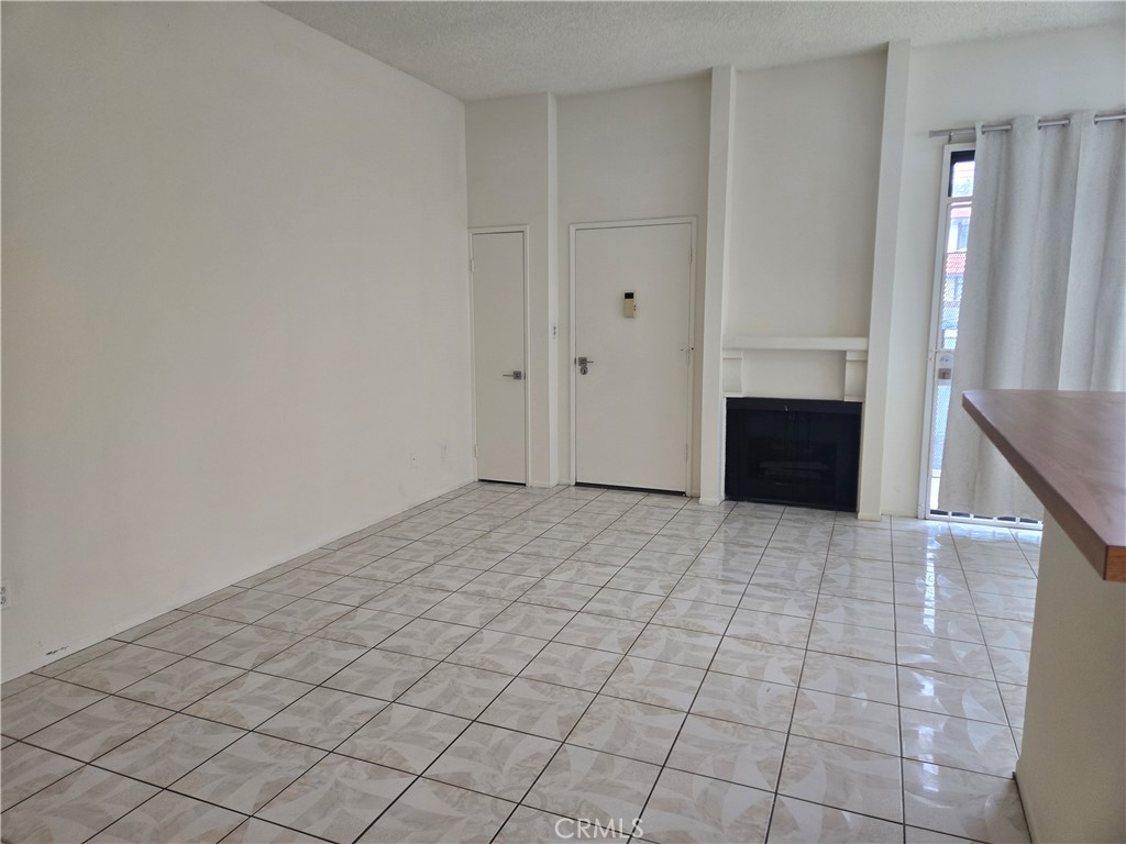 14520 Plummer 5 Property Photo 10