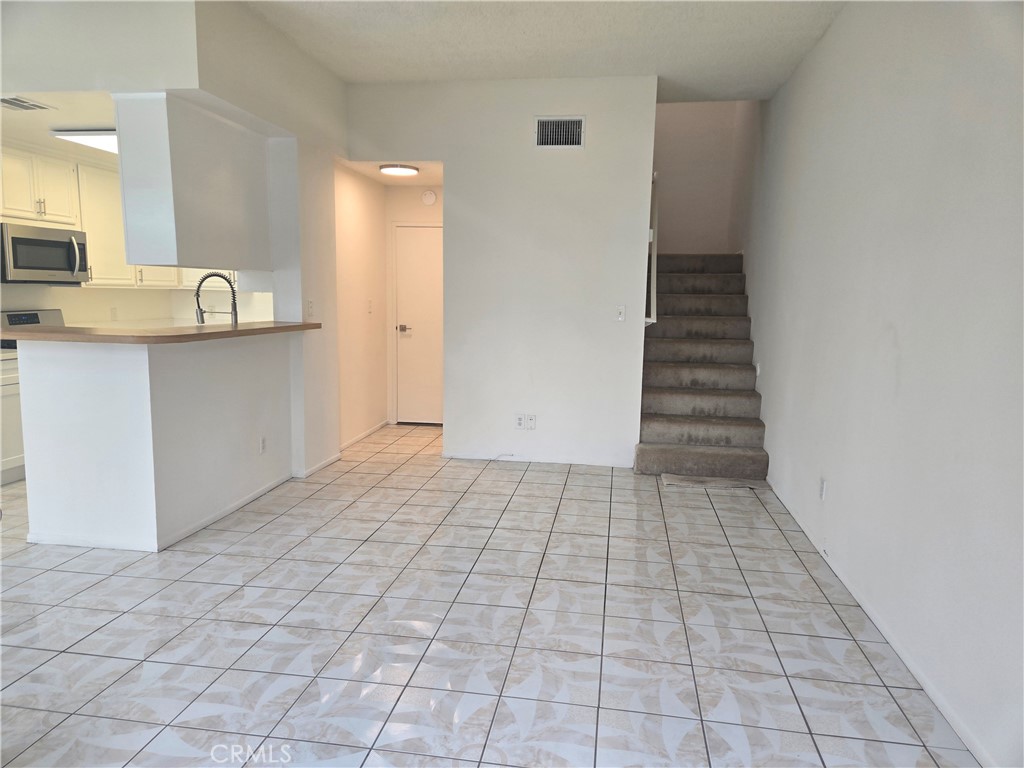 14520 Plummer 5 Property Photo 11
