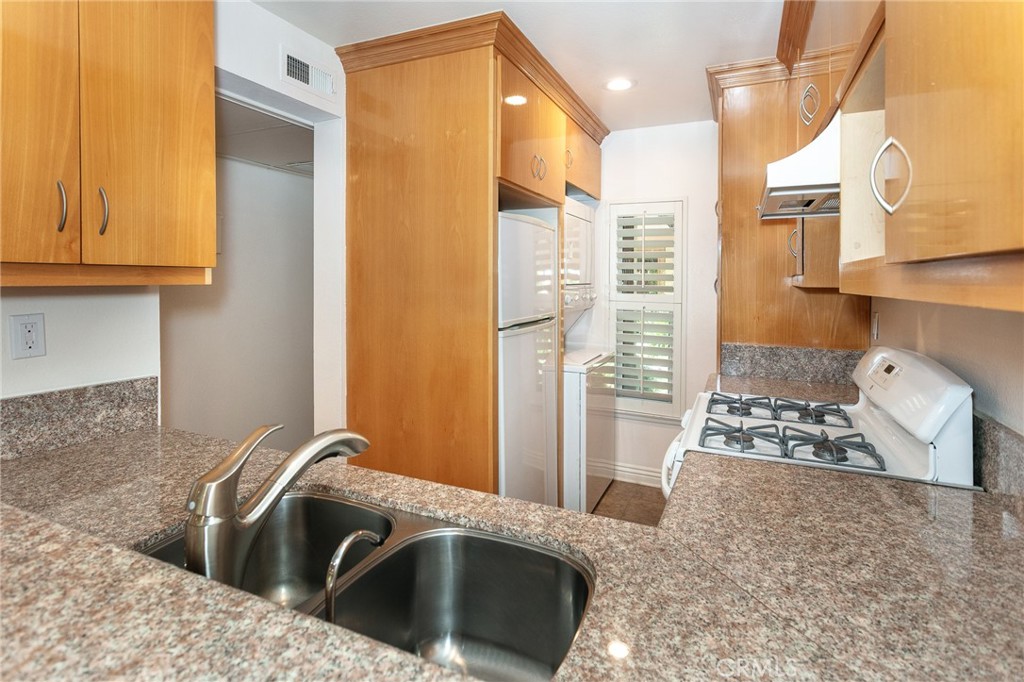 7101 Farralone Avenue 141 Property Photo 10