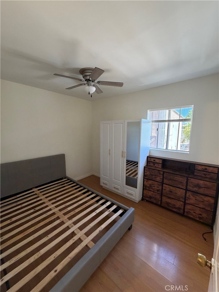 10642 Nettleton #1/2 Property Photo 6