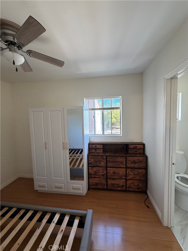 10642 Nettleton #1/2 Property Photo 8