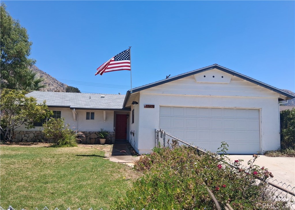 13670 Mindora Property Photo 1
