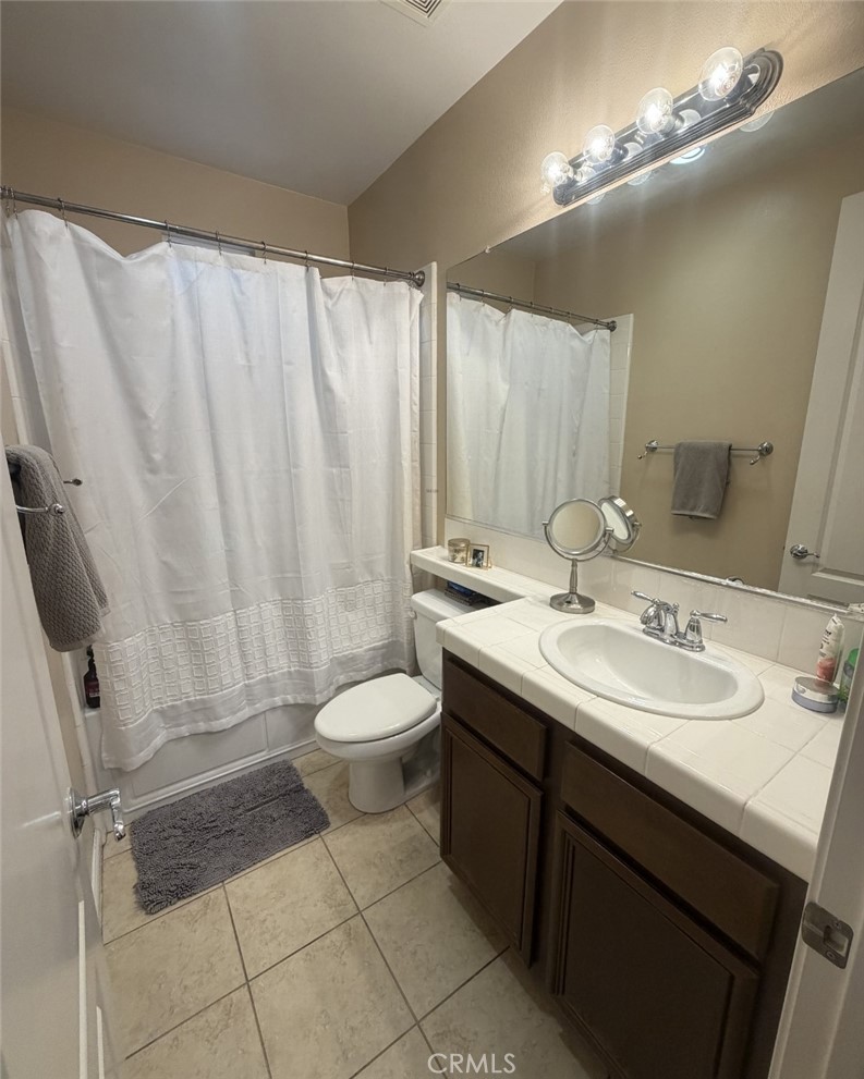 23803 La Posta Court Property Photo 10