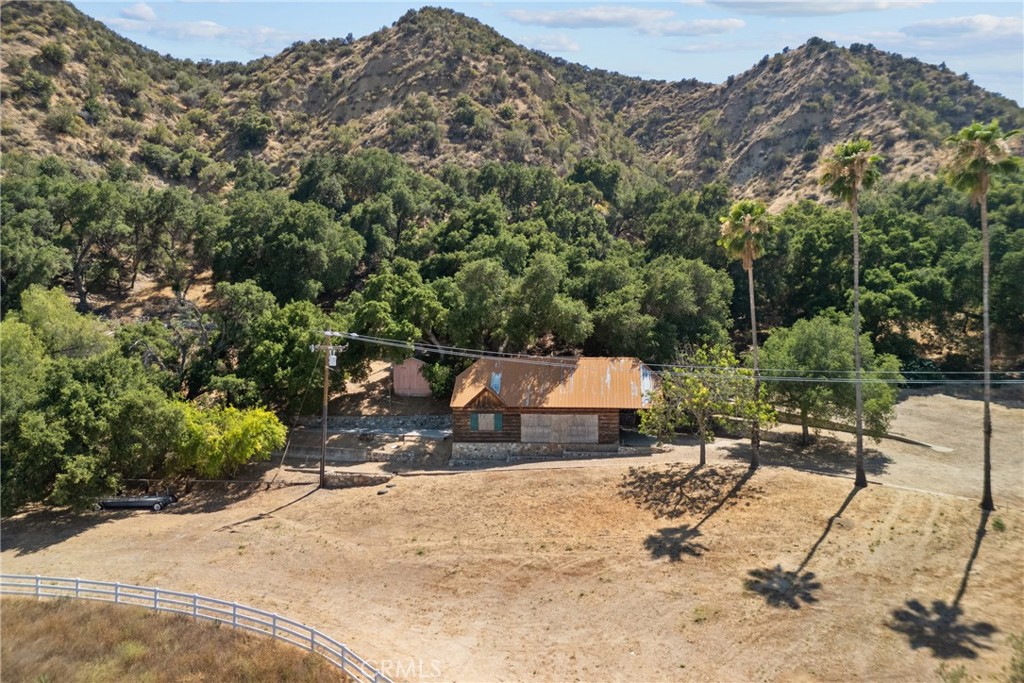 27772 Parker Rd Property Photo 7