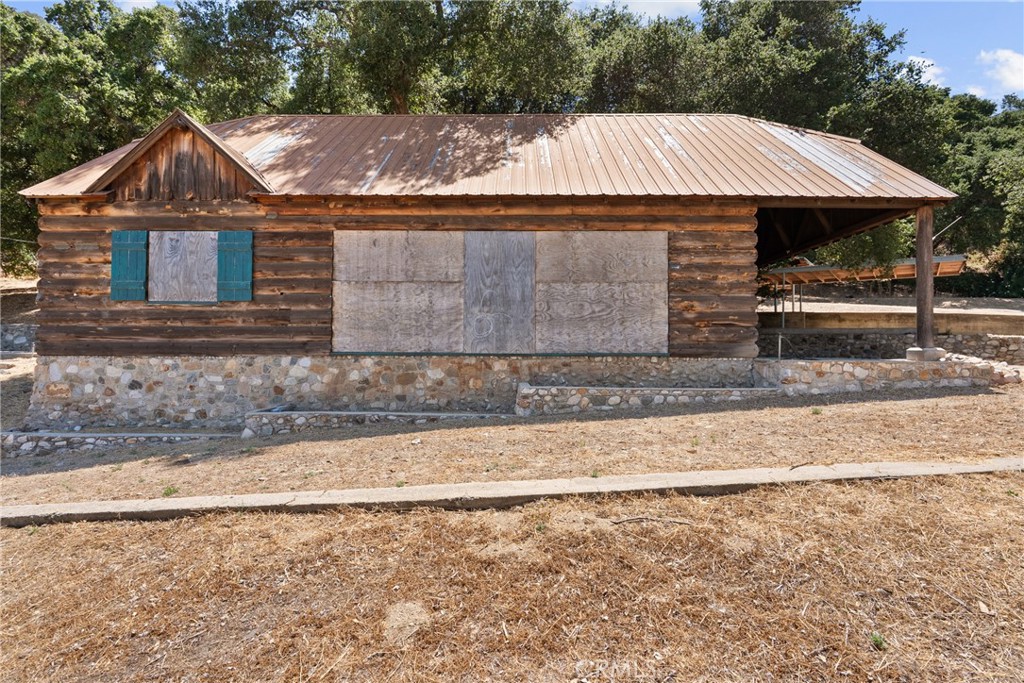 27772 Parker Rd Property Photo 12