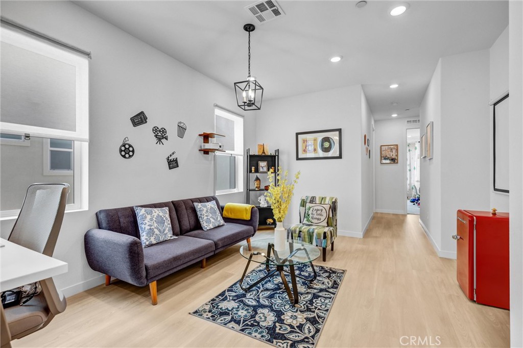 27676 Symphony Property Photo 9