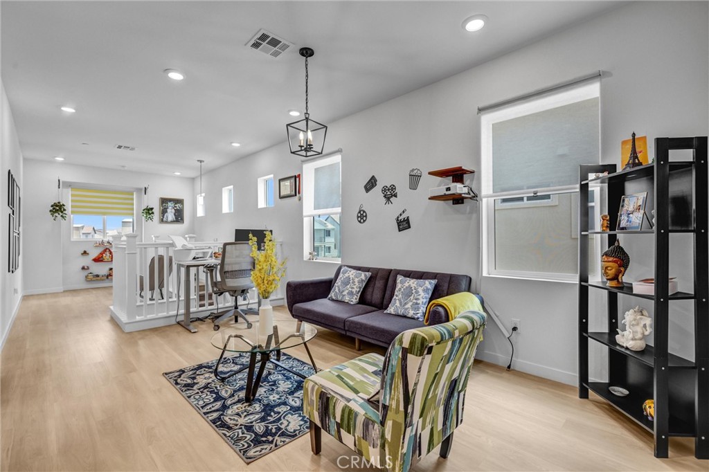 27676 Symphony Property Photo 10
