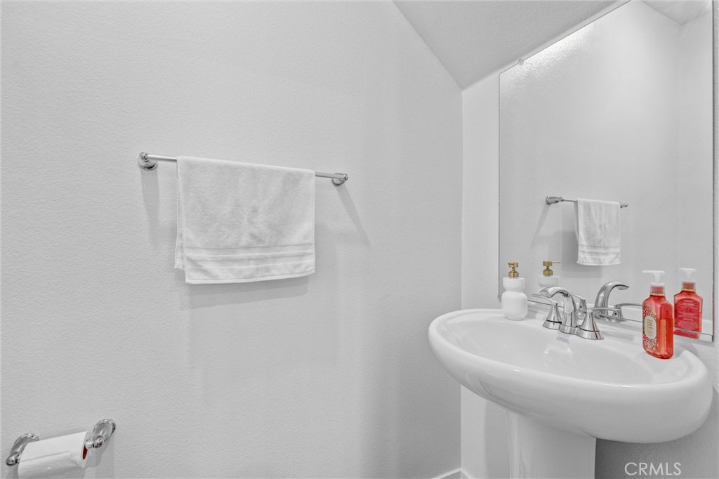 27676 Symphony Property Photo 21