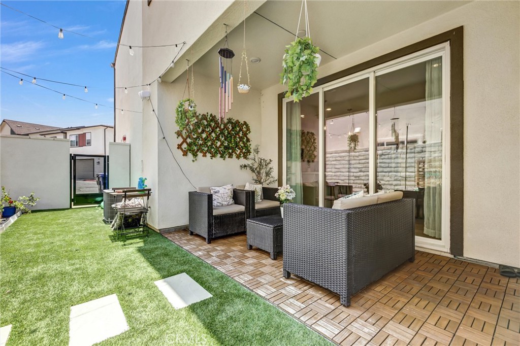 27676 Symphony Property Photo 22