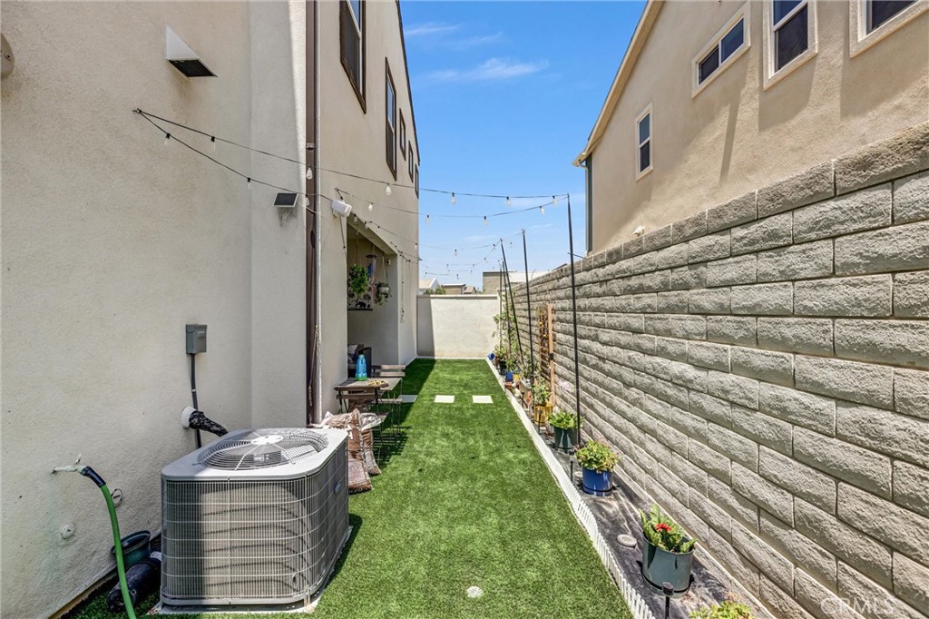 27676 Symphony Property Photo 25