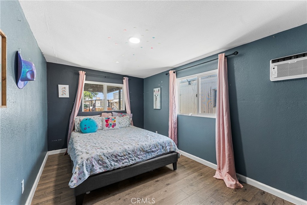 723 W Avenue I Property Photo 15