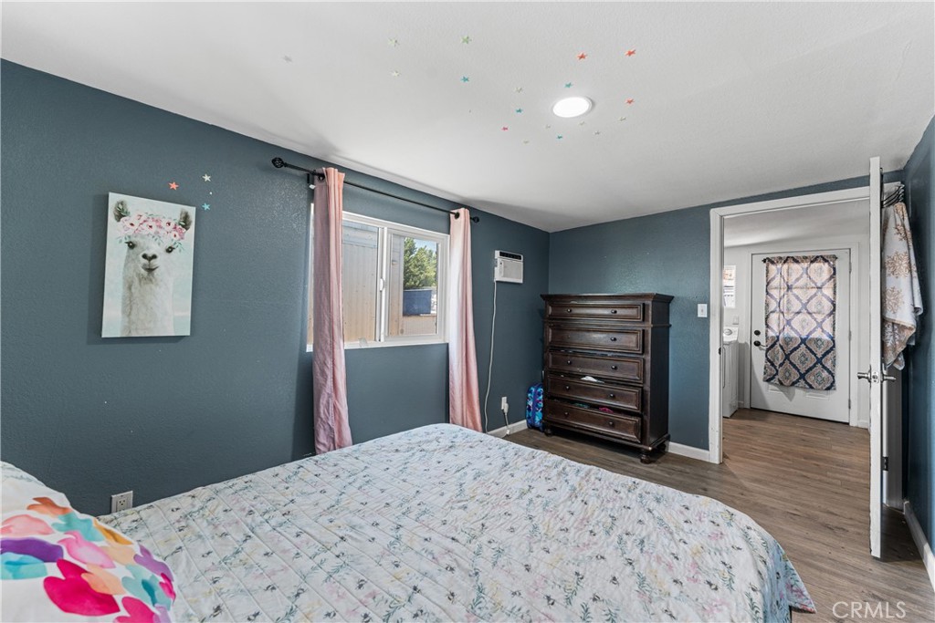 723 W Avenue I Property Photo 16