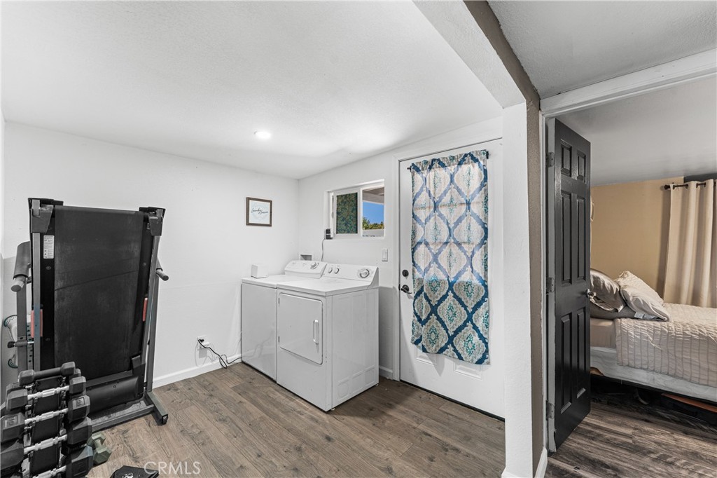 723 W Avenue I Property Photo 17