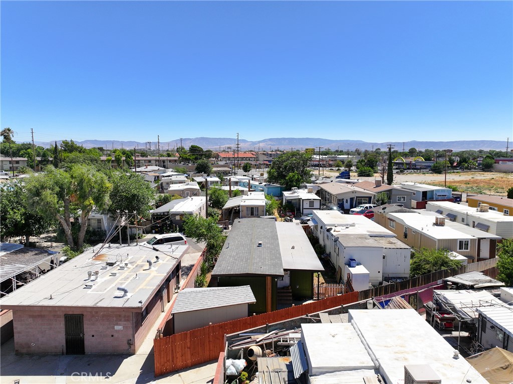 723 W Avenue I Property Photo 36