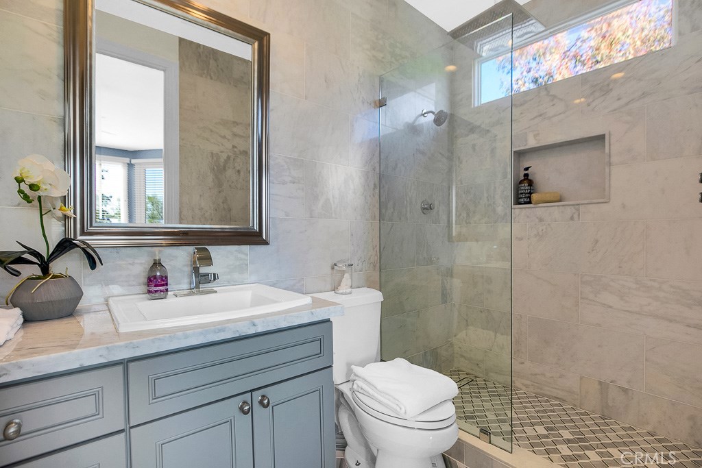 25504 Colette Way Property Photo 34
