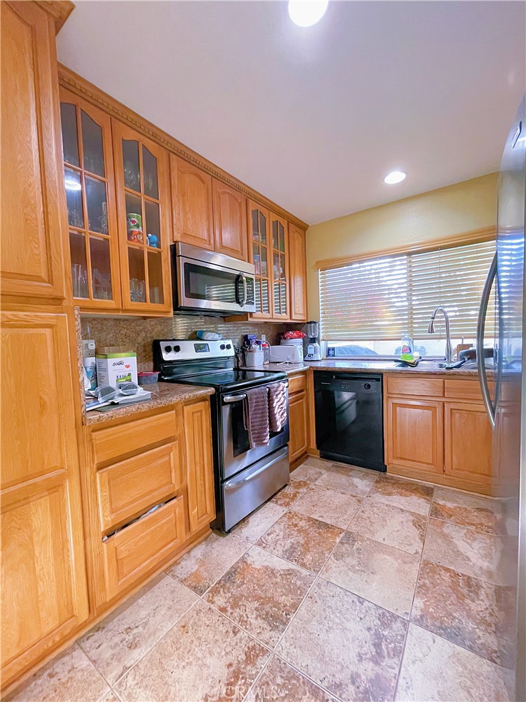 18526 Mayall I Property Photo 6