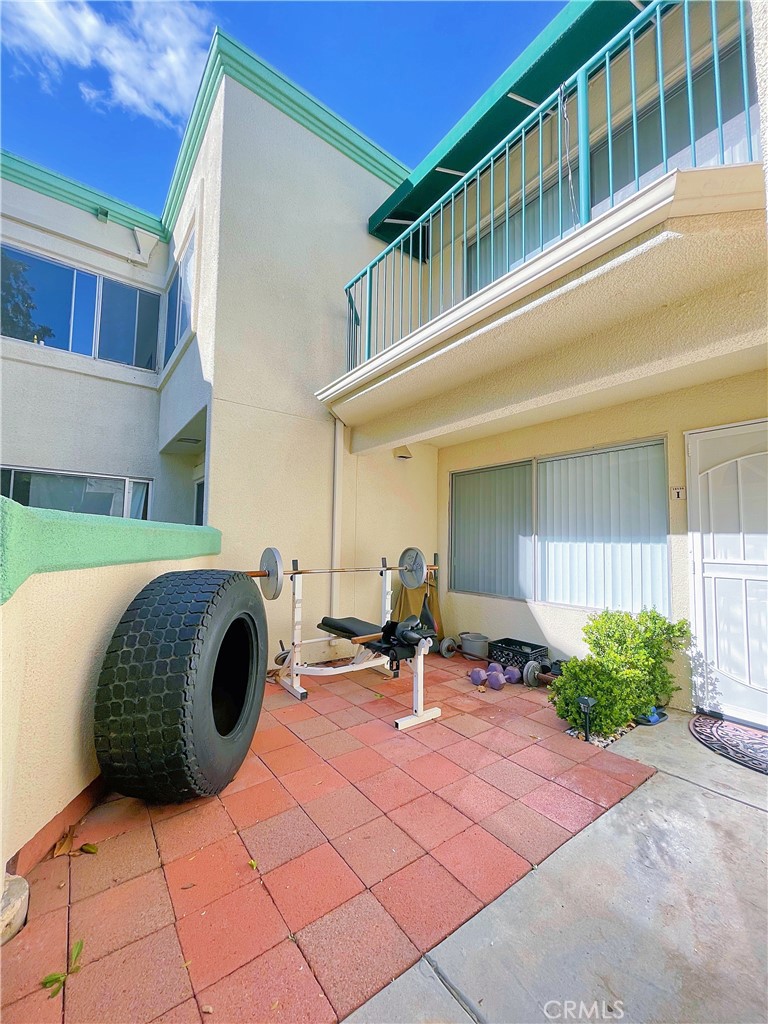 18526 Mayall I Property Photo 13