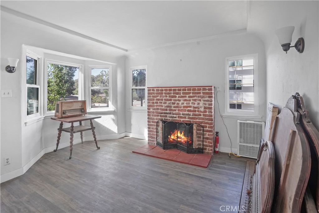 2313 Glendale Boulevard Property Photo 11