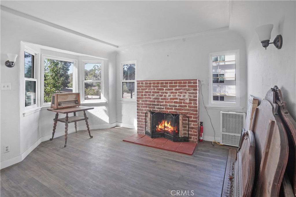 2313 Glendale Boulevard Property Photo 11