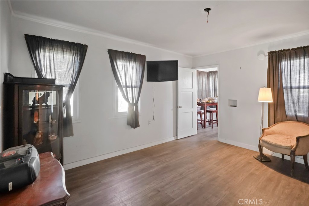 2313 Glendale Boulevard Property Photo 13