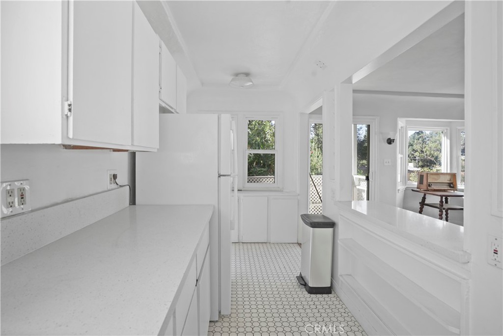 2313 Glendale Boulevard Property Photo 17